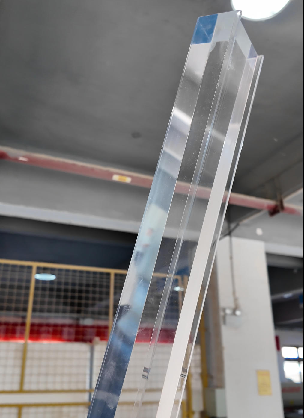 Premium Acrylglas-Maßanfertigung: Perfekte Umsetzung anspruchsvoller Designs